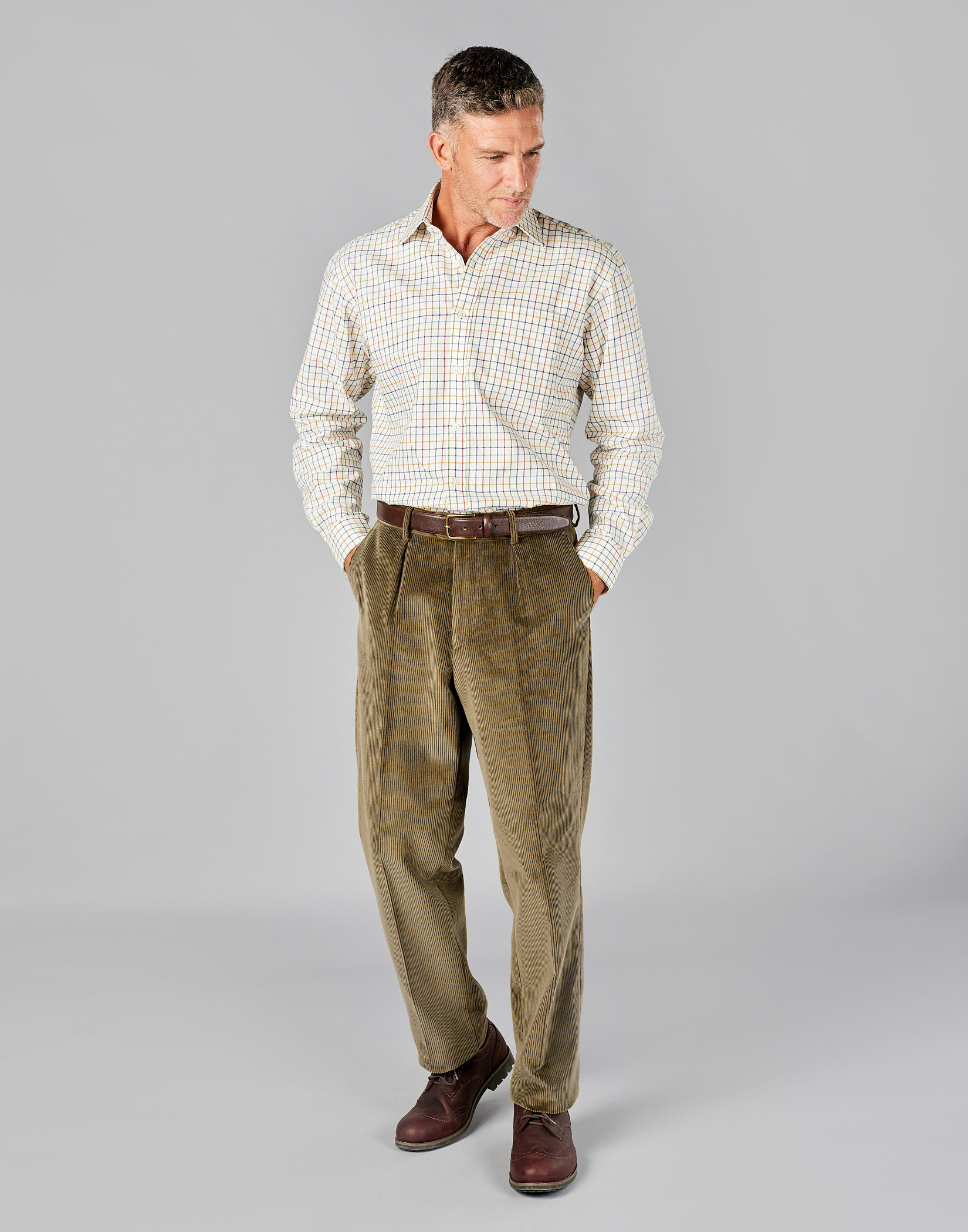 Buy Beige Trousers & Pants for Men by SNITCH Online | Ajio.com